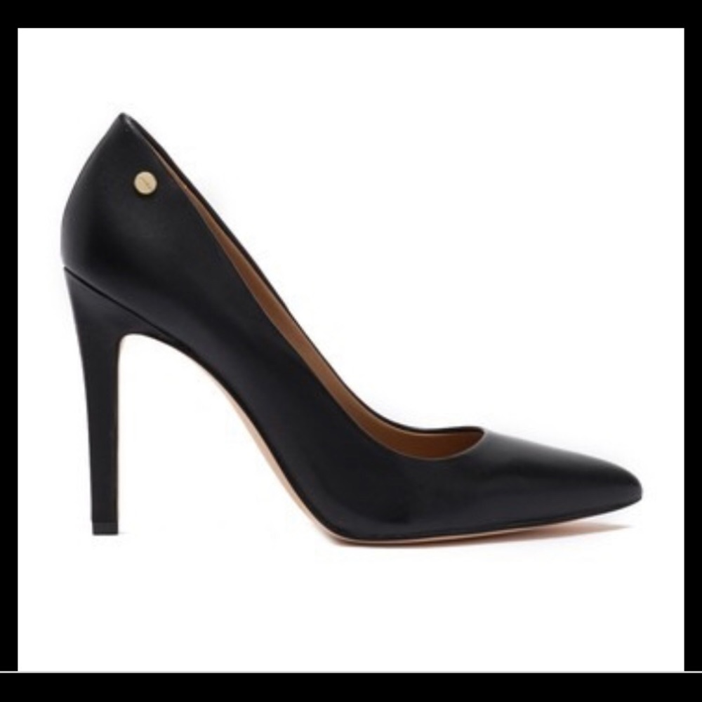 Calvin Klein Brady leather pointed toe pump